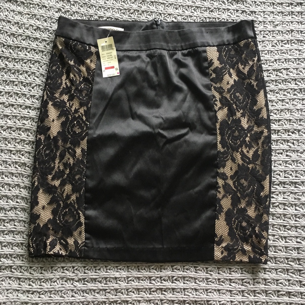 Arden B Satin and Lace Skirt